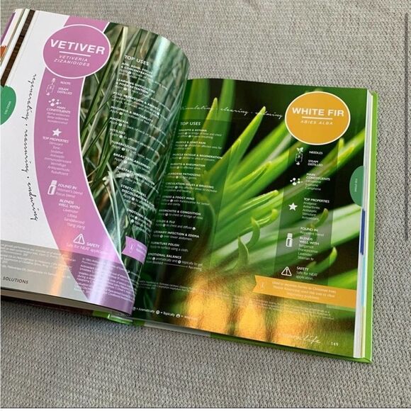 The Essential Life Book Doterra Oils Plant Remedies - Picture 2 of 9